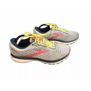 Brooks Women’s Ghost 13 1203381B154 Gray Pink Yellow Laces Running Shoes Size 12